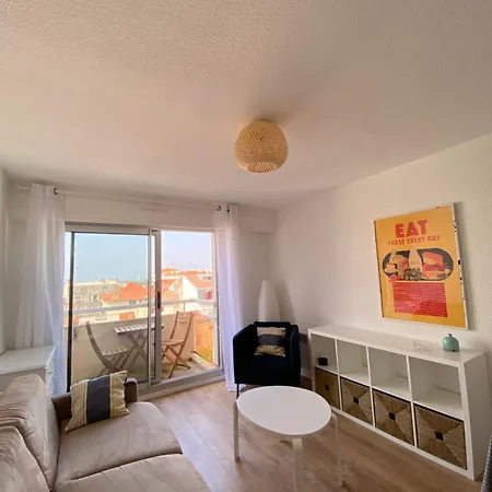 Centre - Halles Et Et Surf *