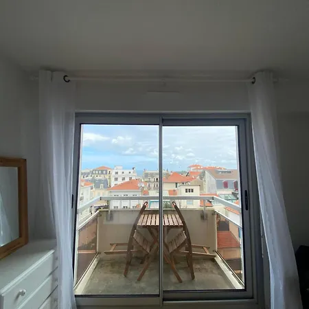 2 Pers, Balcon Vue Sur Les Halles Et L'ocean, En Plein Coeur De * Біарріц